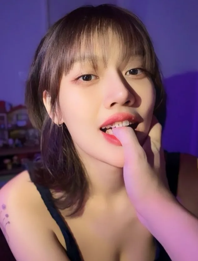 valnie24 3
